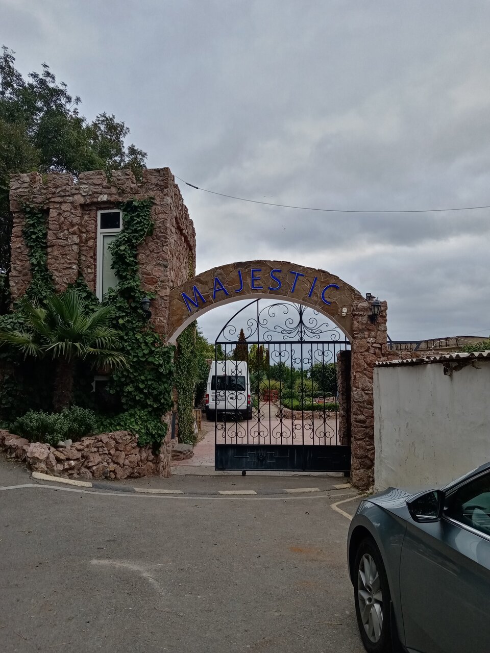 Гостиница Маджестик Партенит-199