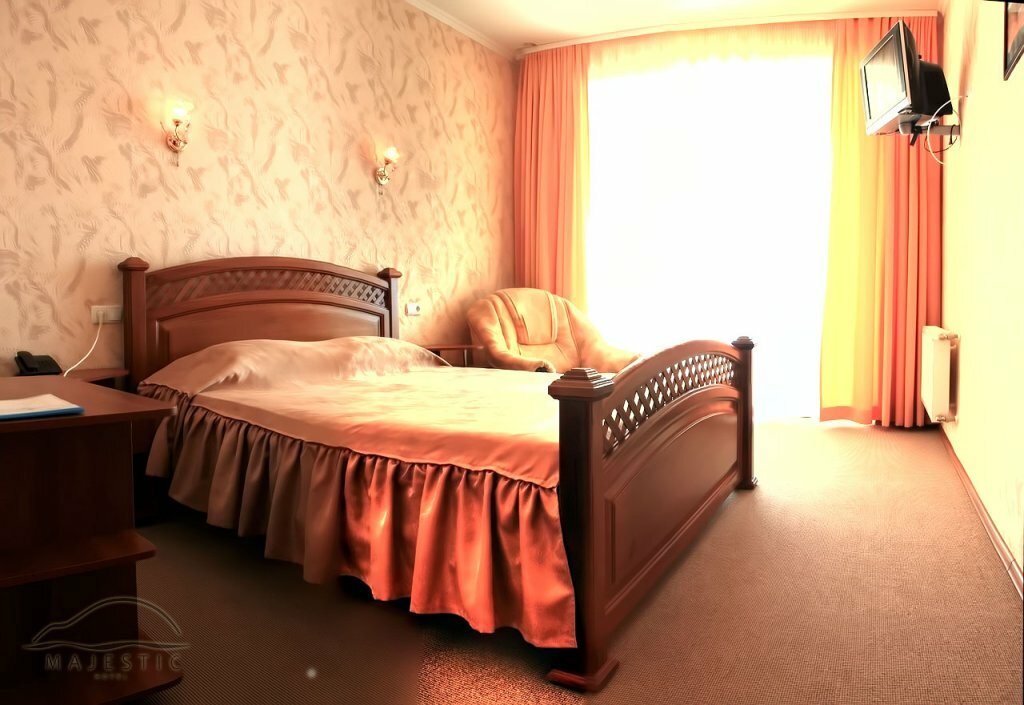 Гостиница Маджестик Партенит-68