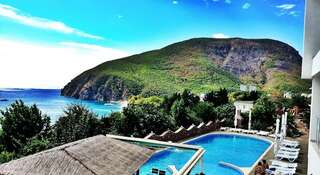 Гостиница Маджестик Партенит-7