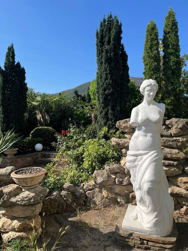 Гостиница Маджестик Партенит-219