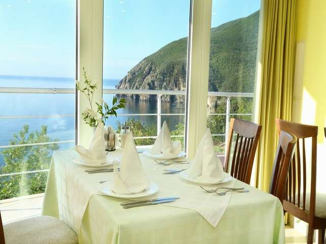 Гостиница Маджестик Партенит-7