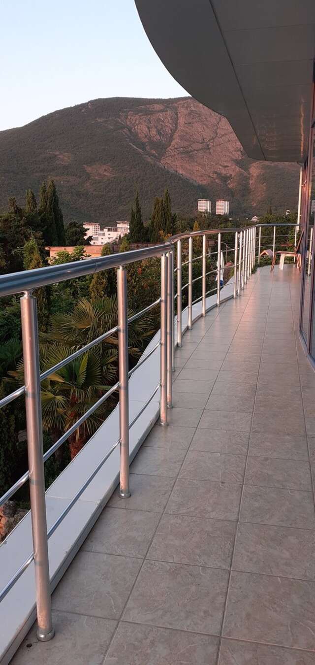 Гостиница Маджестик Партенит-231