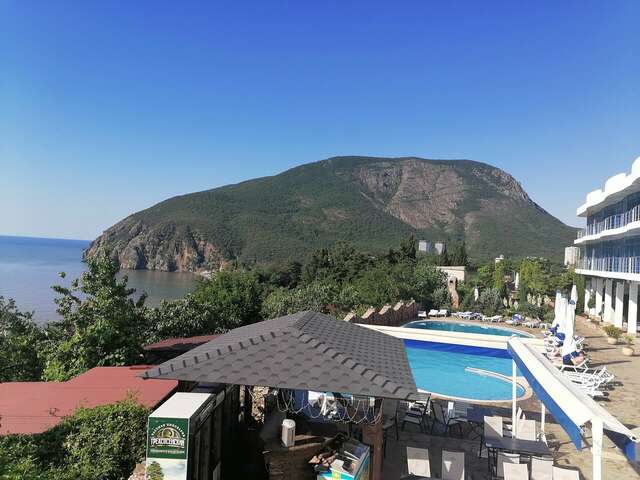 Гостиница Маджестик Партенит-175