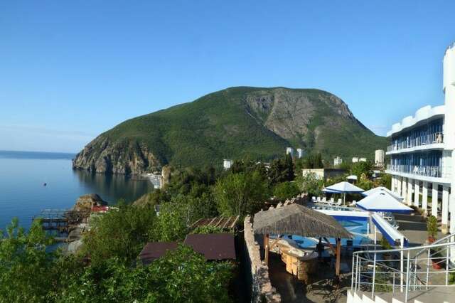 Гостиница Маджестик Партенит-97