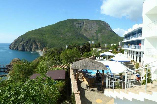 Гостиница Маджестик Партенит-131