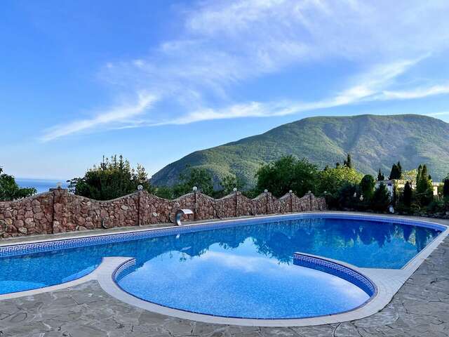 Гостиница Маджестик Партенит-245