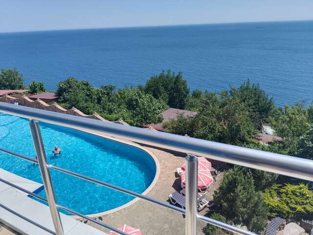 Гостиница Маджестик Партенит-249