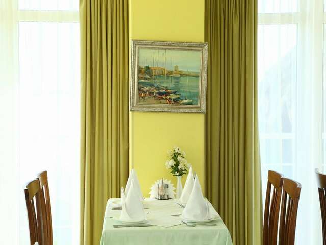 Гостиница Маджестик Партенит-52