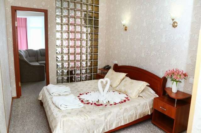 Гостиница Маджестик Партенит-133