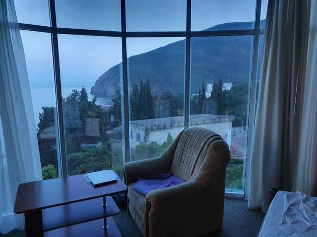 Гостиница Маджестик Партенит-237