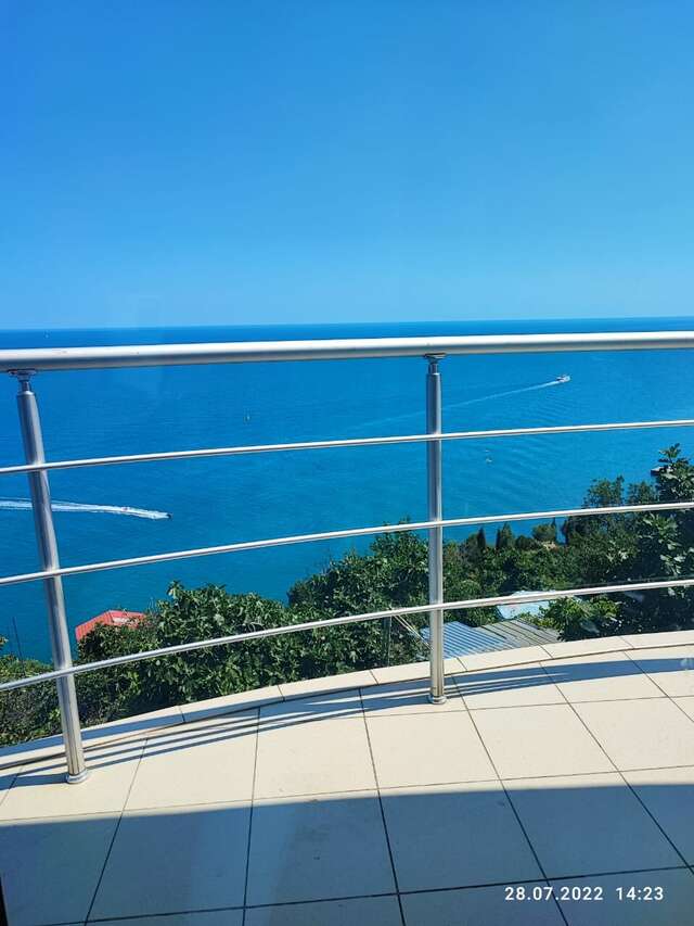 Гостиница Маджестик Партенит-227