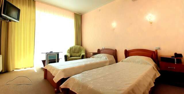 Гостиница Маджестик Партенит-116