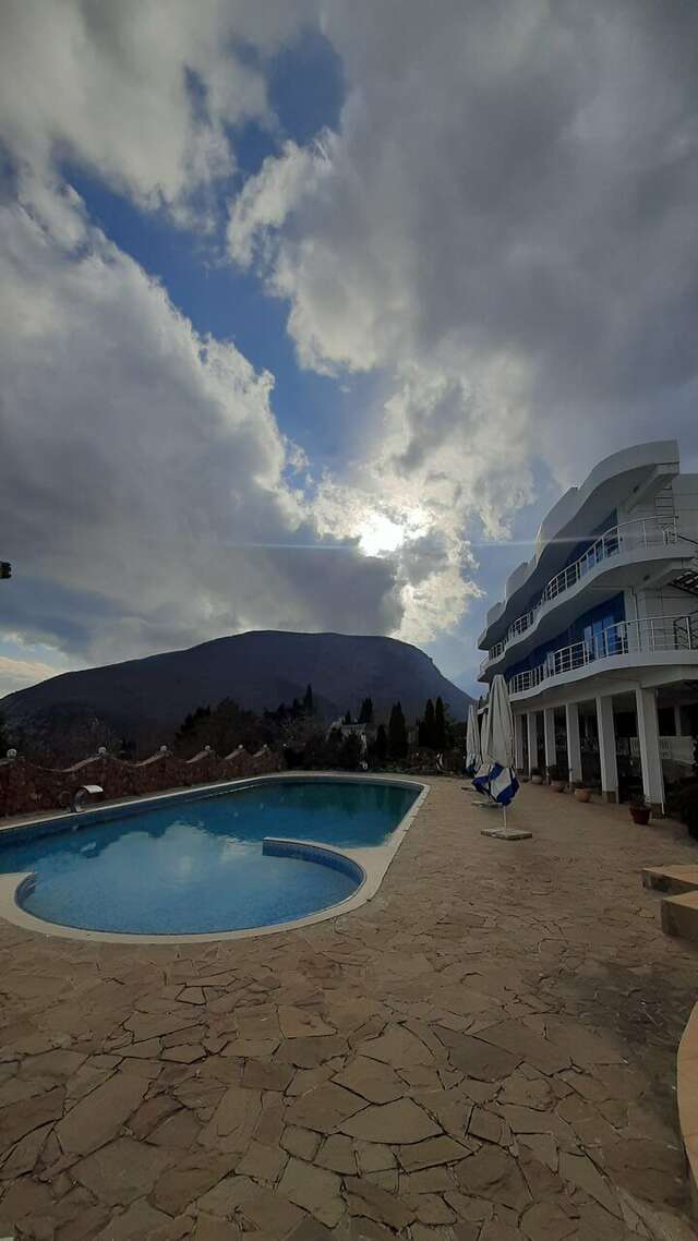 Гостиница Маджестик Партенит-179