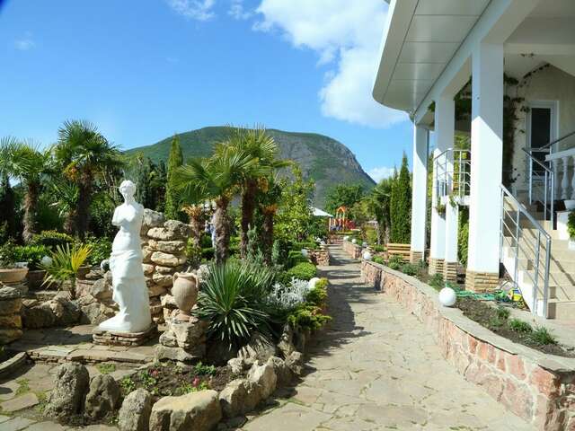 Гостиница Маджестик Партенит-9