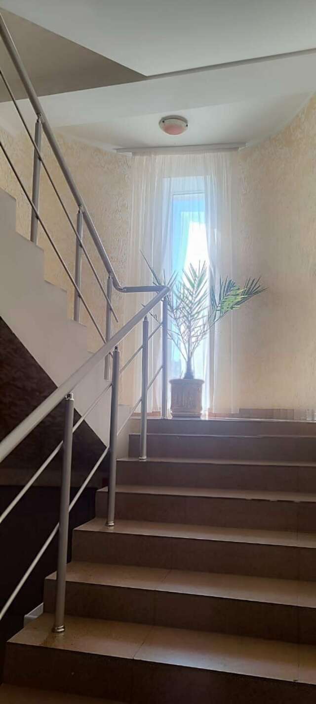 Гостиница Маджестик Партенит-200