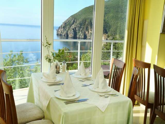 Гостиница Маджестик Партенит-30