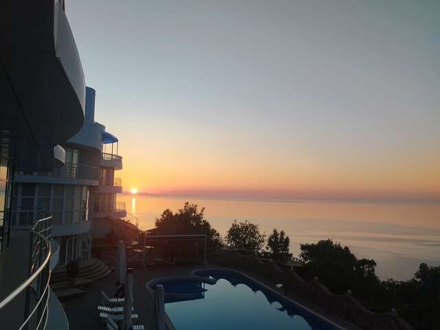 Гостиница Маджестик Партенит-208